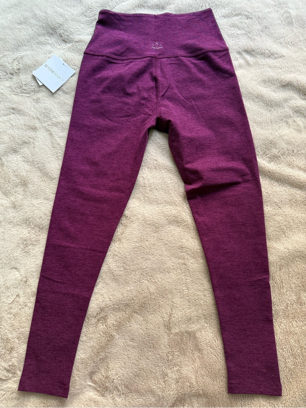NWT Beyond Yoga Spacedye Caught In The Midi Legging Aubergine Beet Size M - Picture 10 of 13